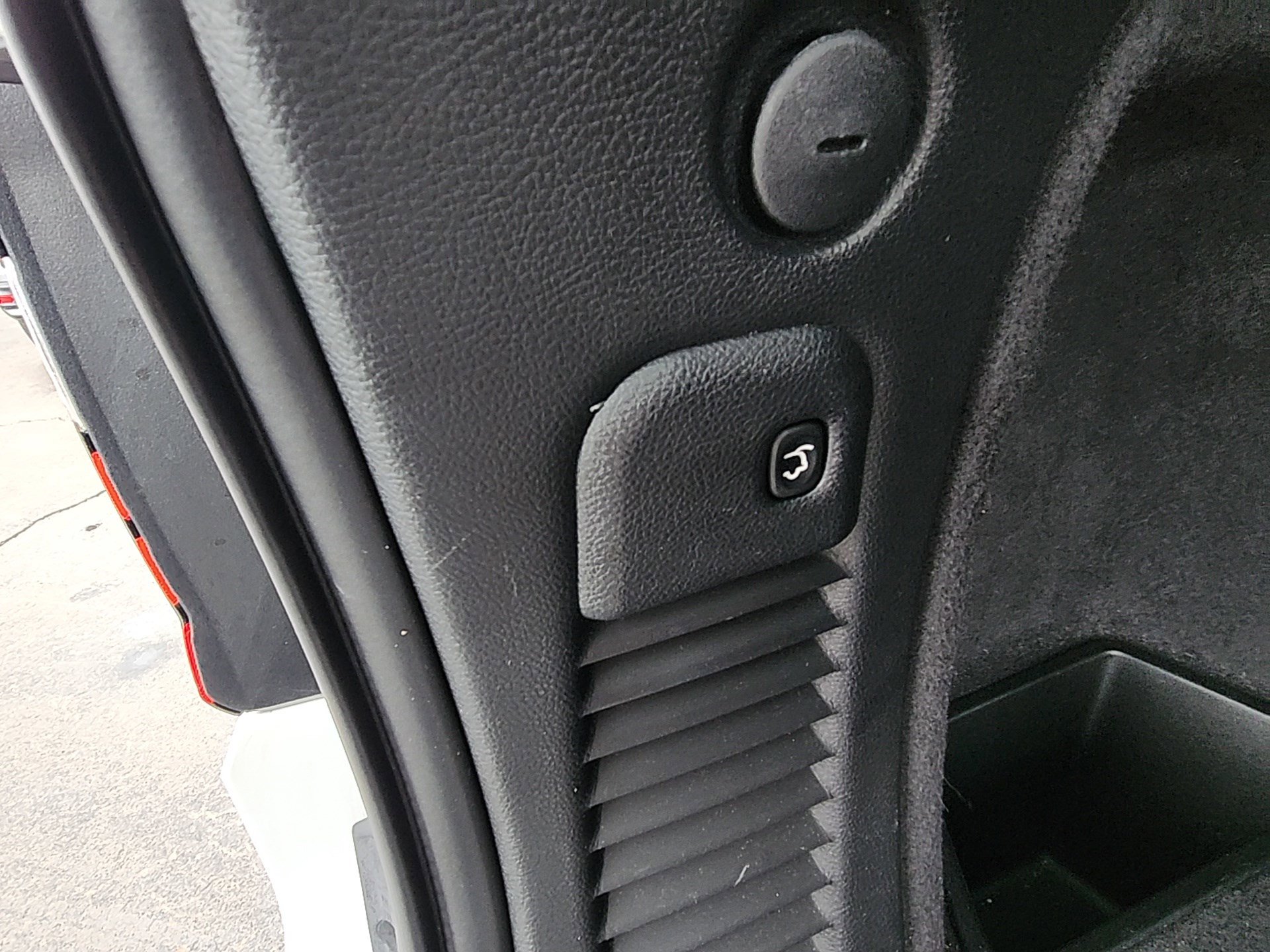 Used 2020 Dodge Durango R/T w/ Premium Interior Group image 29