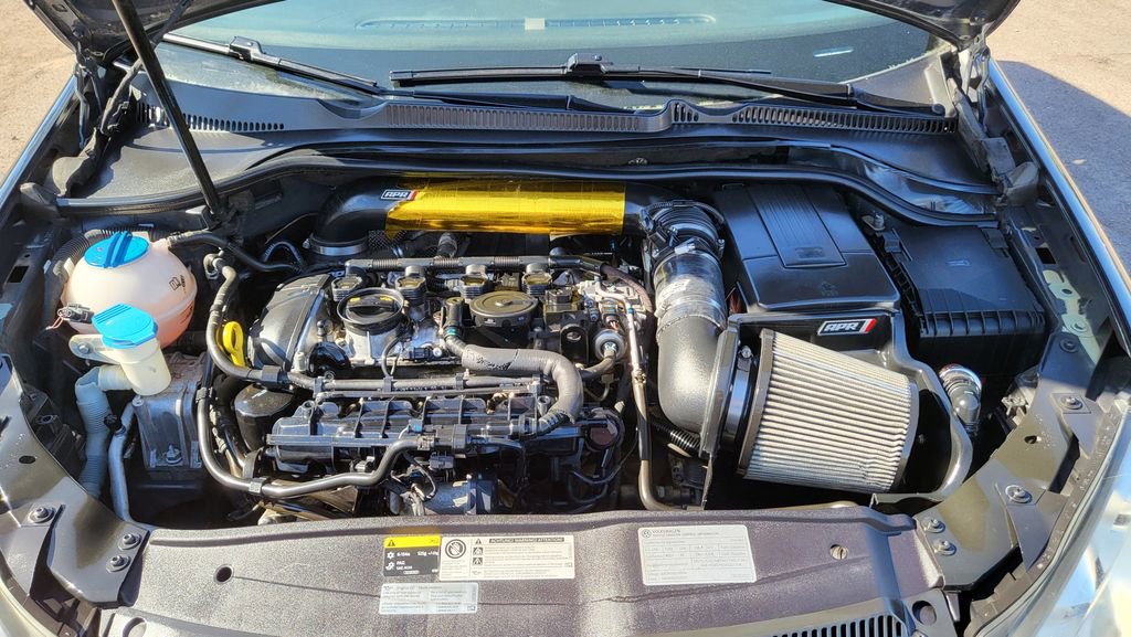 Used 2014 Volkswagen GTI Driver's Edition FWD image 36