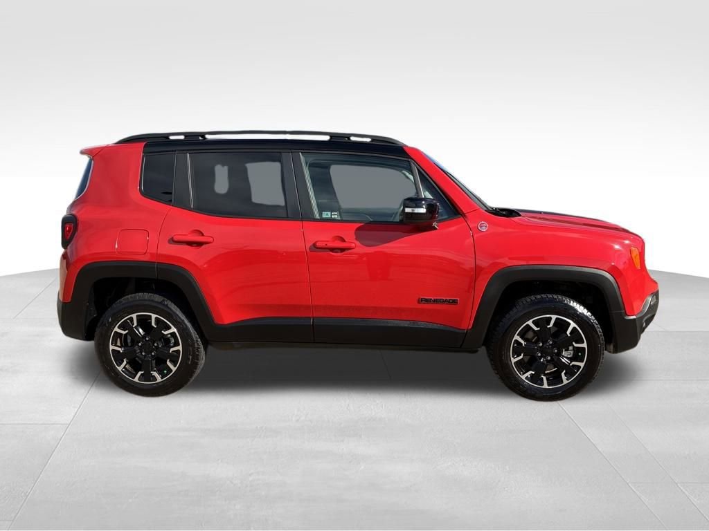 Used 2023 Jeep Renegade Trailhawk w/ Sun/Sound Group image 10