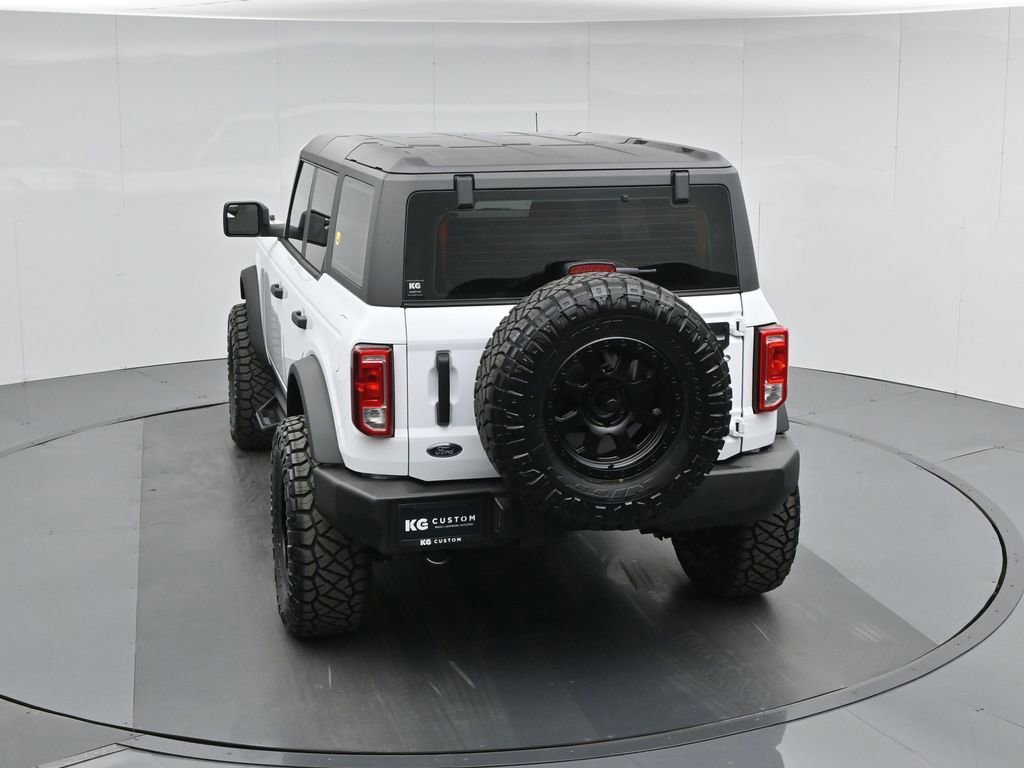 New 2025 Ford Bronco Base image 40