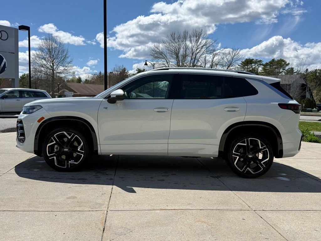 New 2026 Volkswagen Tiguan SEL R-Line AWD/4WD image 6