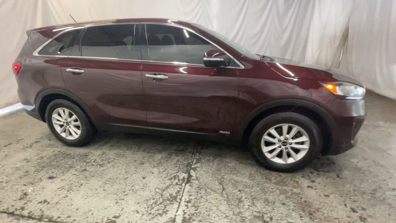 Used 2019 Kia Sorento AWD image 4