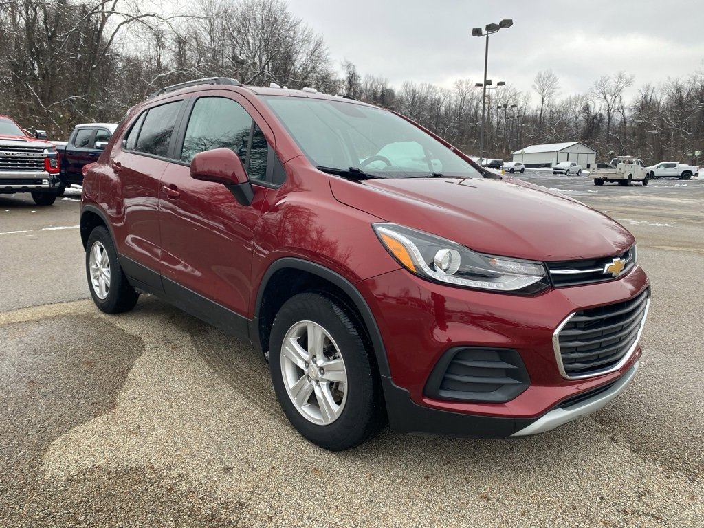 Certified 2022 Chevrolet Trax LT w/ Driver Confidence Package
