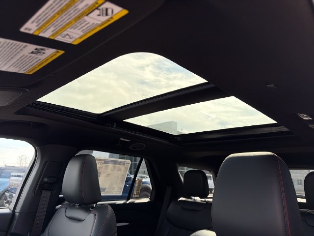 New 2027 Ford Explorer ST-Line w/ Premium Package AWD/4WD image 28