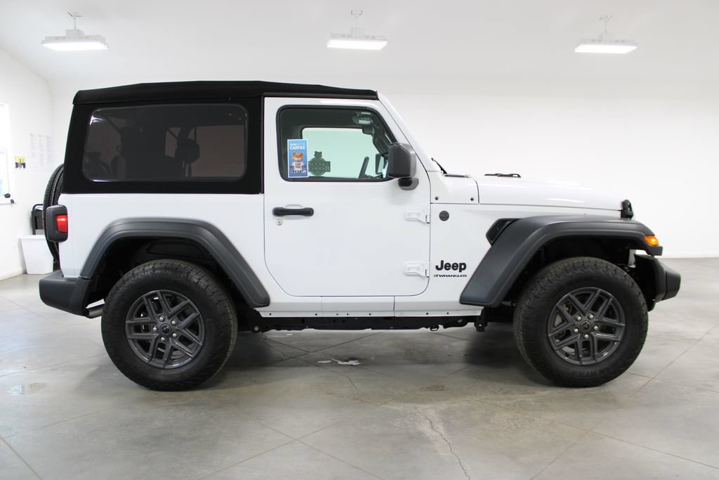 Used 2024 Jeep Wrangler Sport AWD/4WD image 11