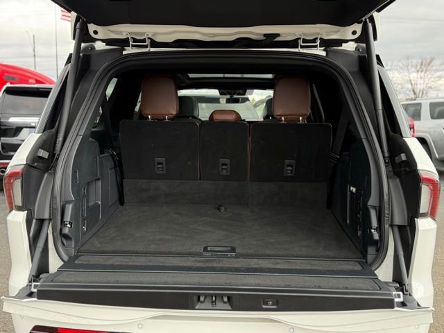 Used 2025 Lincoln Navigator L Reserve image 40