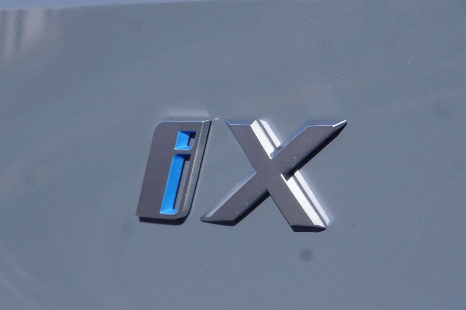 New 2025 BMW iX xDrive50 image 29