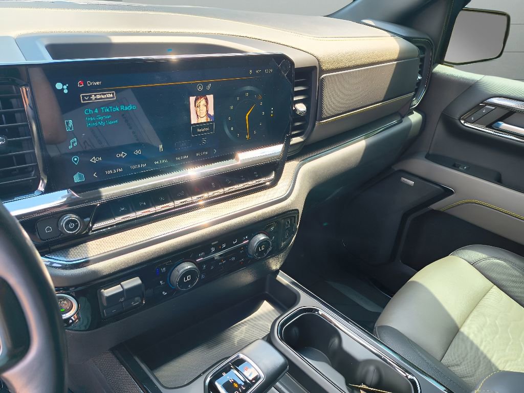 Used 2023 Chevrolet Silverado 1500 ZR2 w/ Technology Package image 25