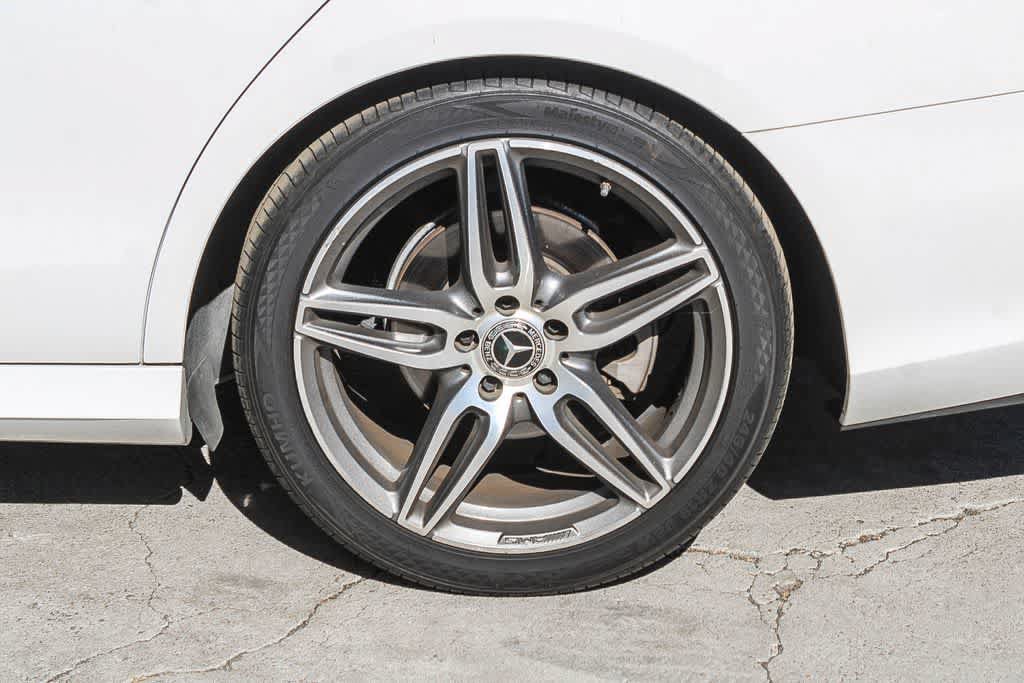 Used 2018 Mercedes-Benz E 300 image 8