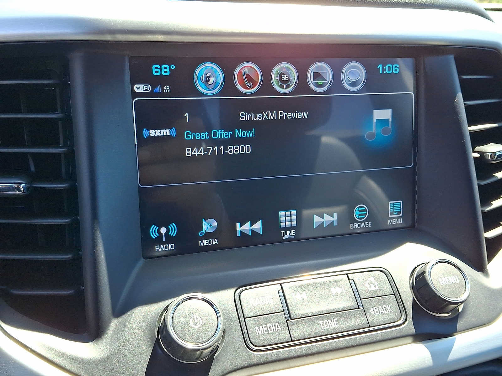 Used 2019 GMC Acadia SLT AWD/4WD image 18
