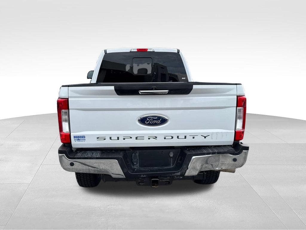 Used 2018 Ford F350 Lariat w/ Lariat Value Package AWD/4WD image 6