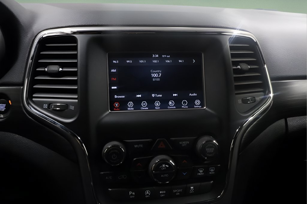 Certified 2021 Jeep Grand Cherokee Laredo AWD/4WD image 20