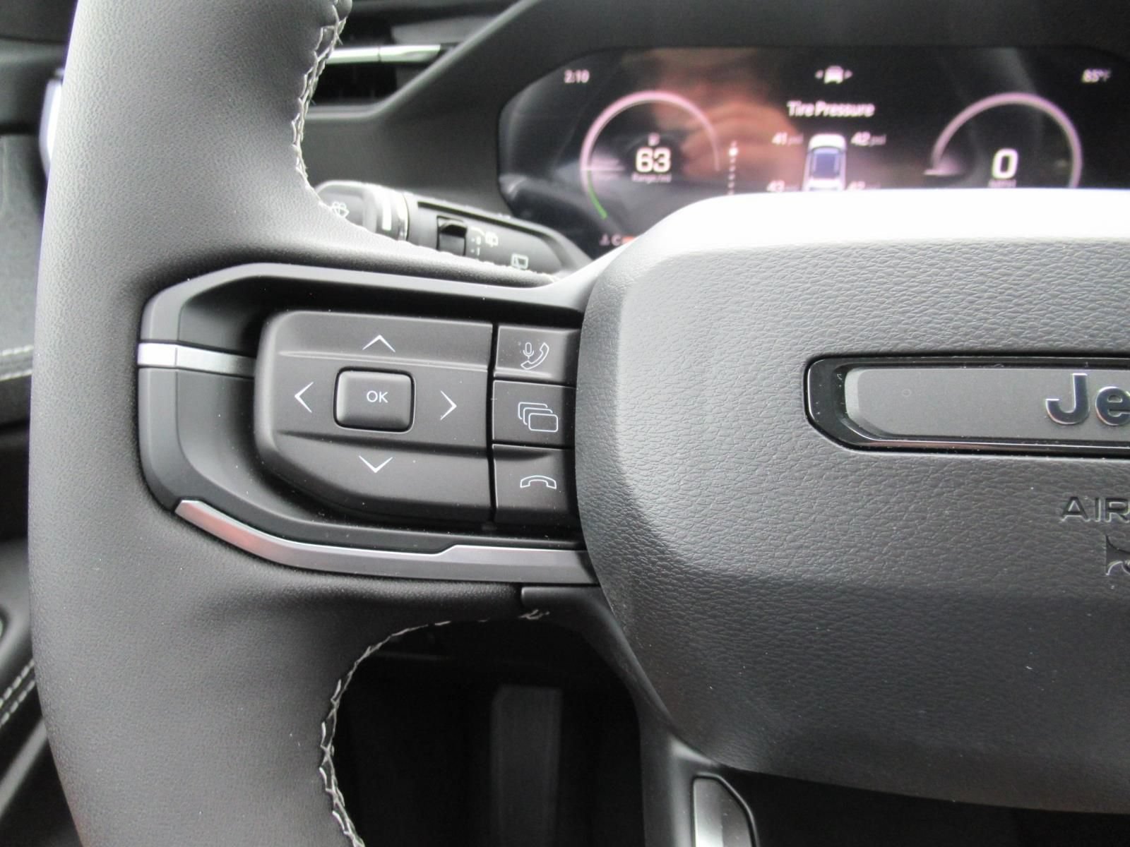 New 2026 Jeep Cherokee Laredo AWD/4WD image 23