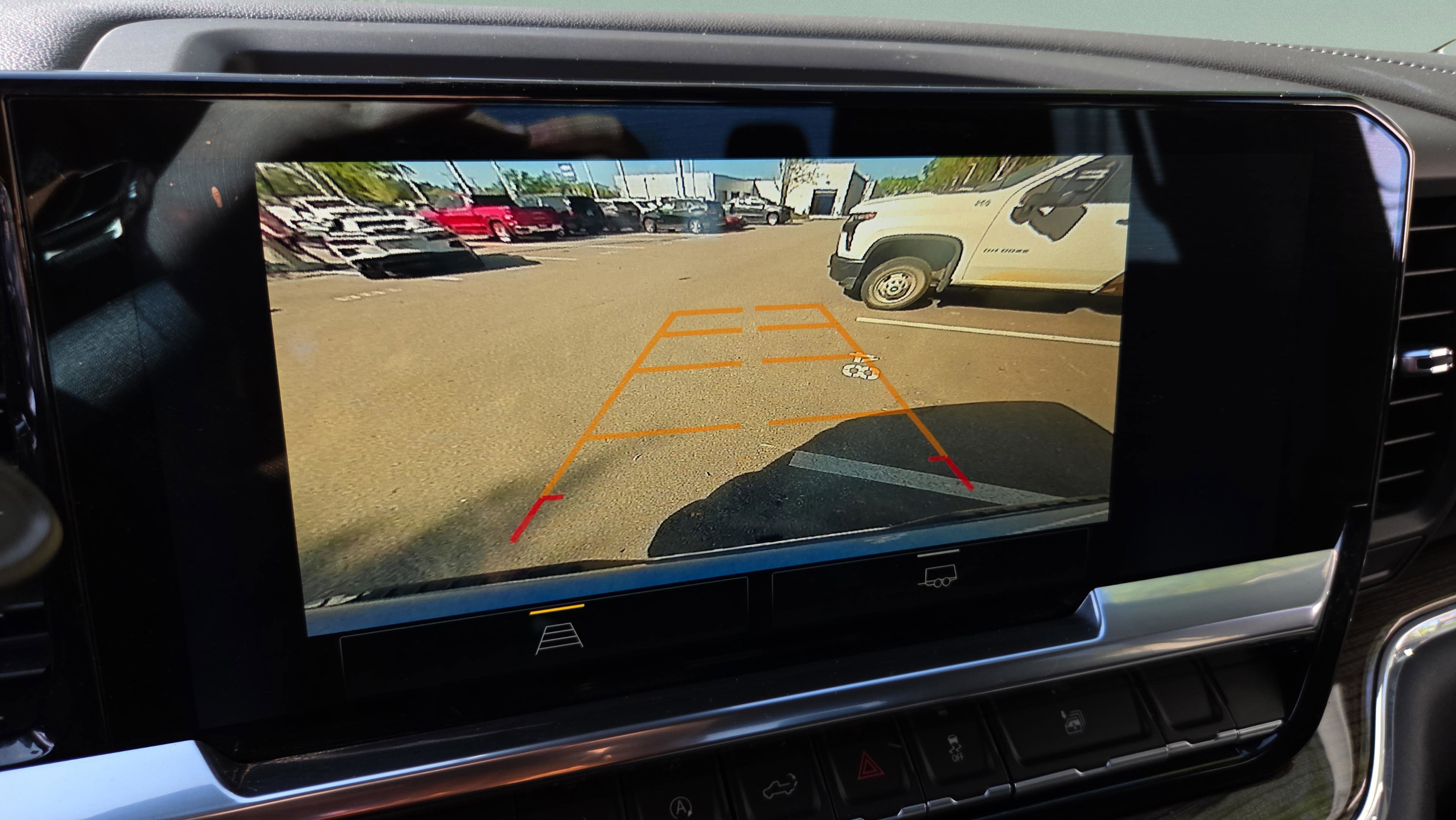 Used 2023 Chevrolet Silverado 1500 LT image 24