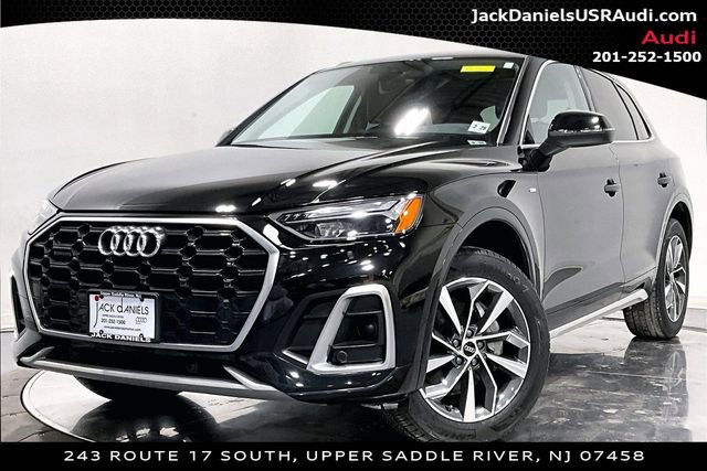 Used 2023 Audi Q5 2.0T Premium w/ Convenience Package image 1