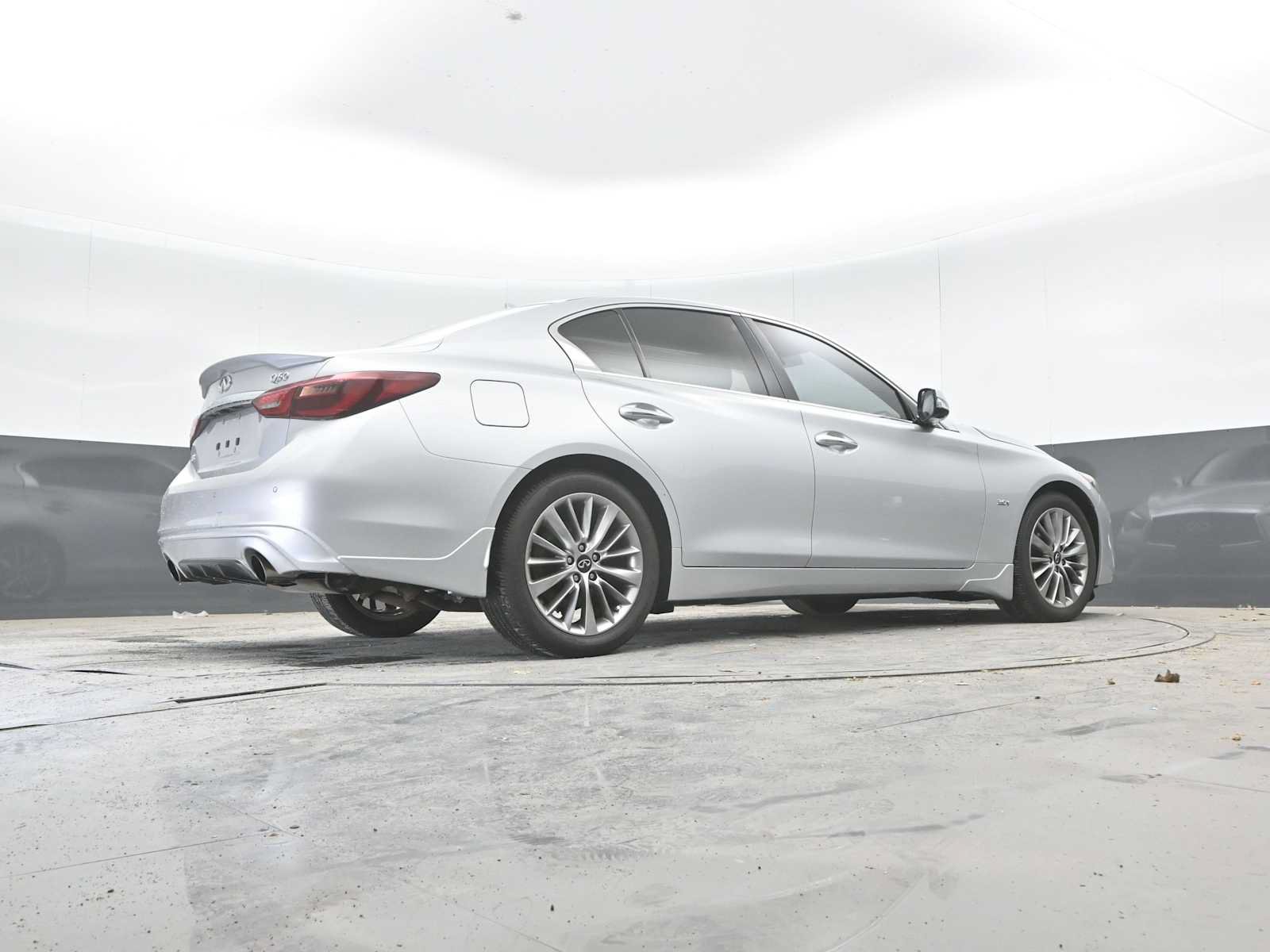 Used 2020 INFINITI Q50 Luxe w/ Essential Package (3.0T Luxe) AWD/4WD image 34