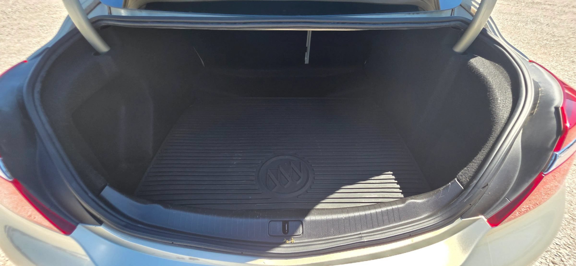 Used 2016 Buick Regal FWD image 21