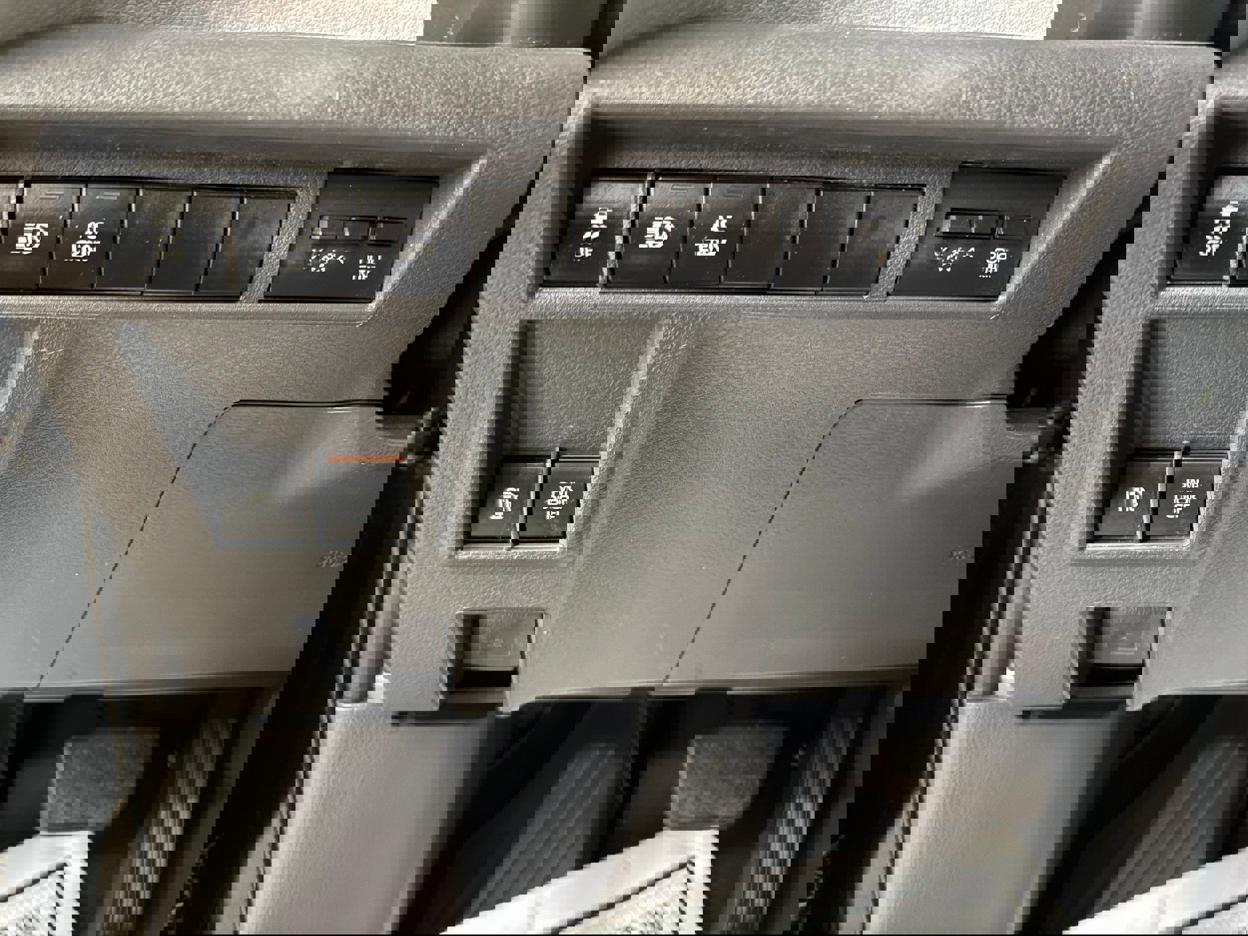 Used 2022 Toyota Sienna XSE w/ XSE Plus Package image 42