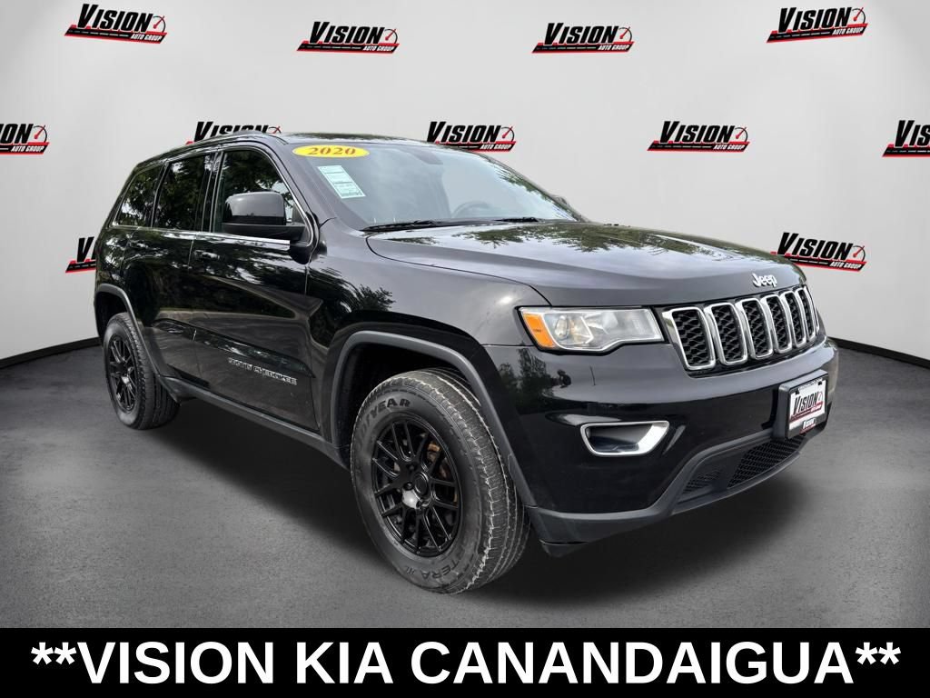 Used 2020 Jeep Grand Cherokee Laredo AWD/4WD image 3
