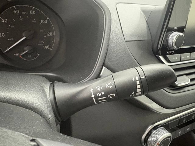 Used 2024 Nissan Altima 2.5 S FWD image 17