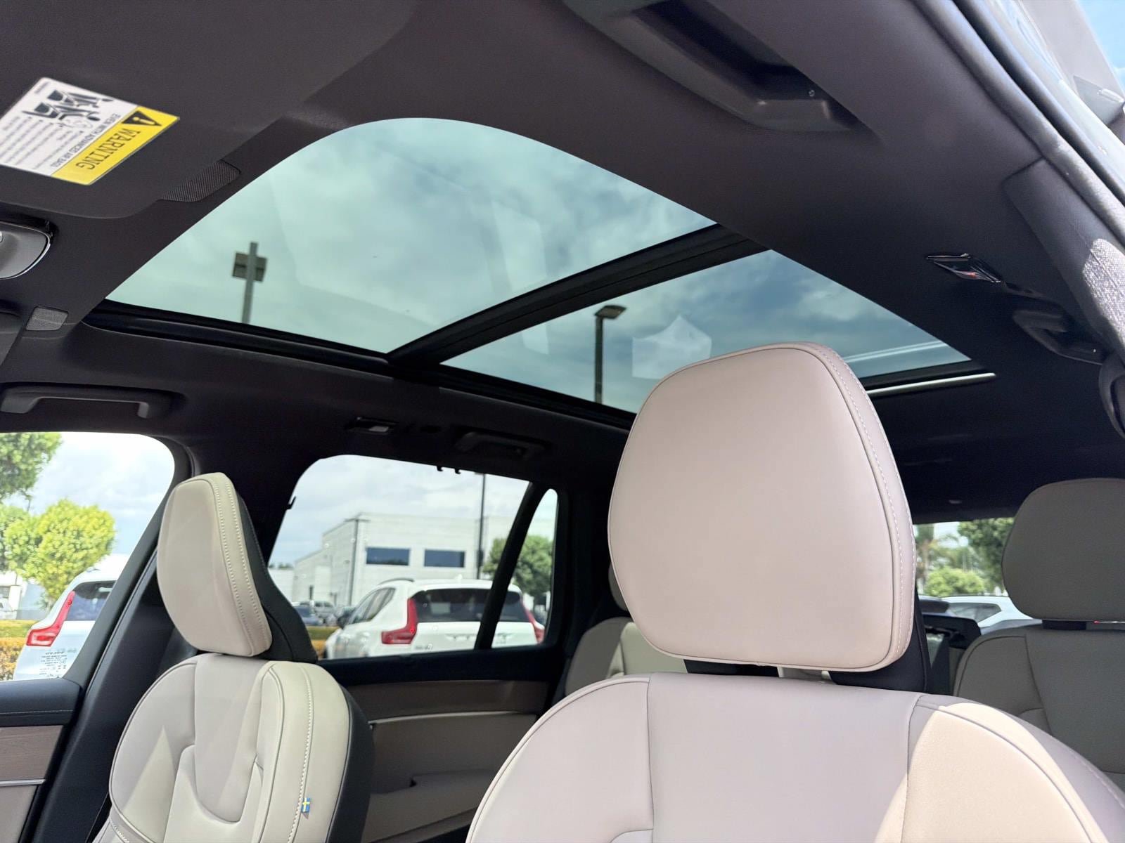 New 2027 Volvo XC90 B6 Plus AWD/4WD image 25