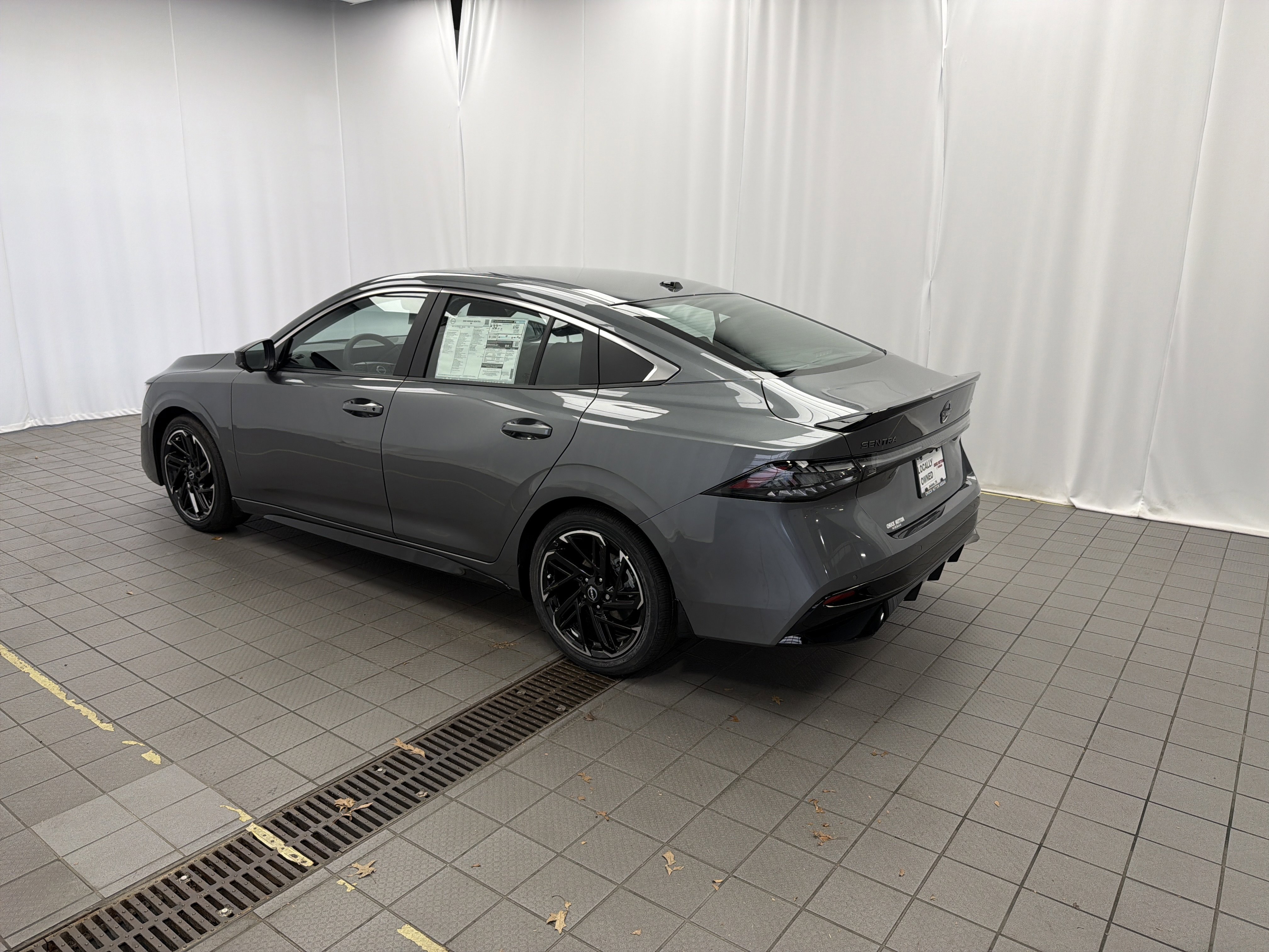 New 2026 Nissan Sentra SR w/ SR Premium Package FWD image 7