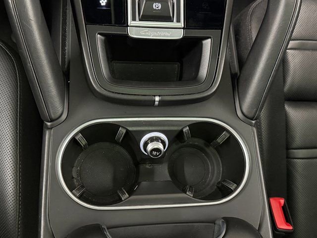 Certified 2023 Porsche Cayenne Platinum Edition image 20