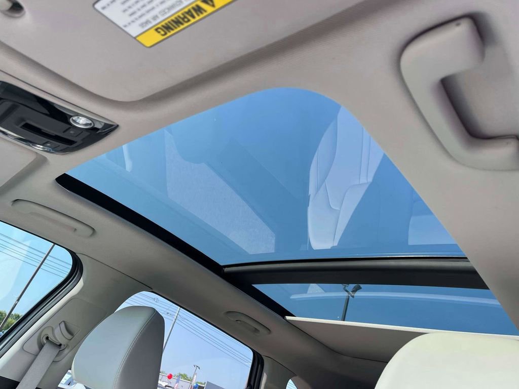 Used 2025 Kia Sorento S w/ Panoramic Sunroof Package FWD image 23