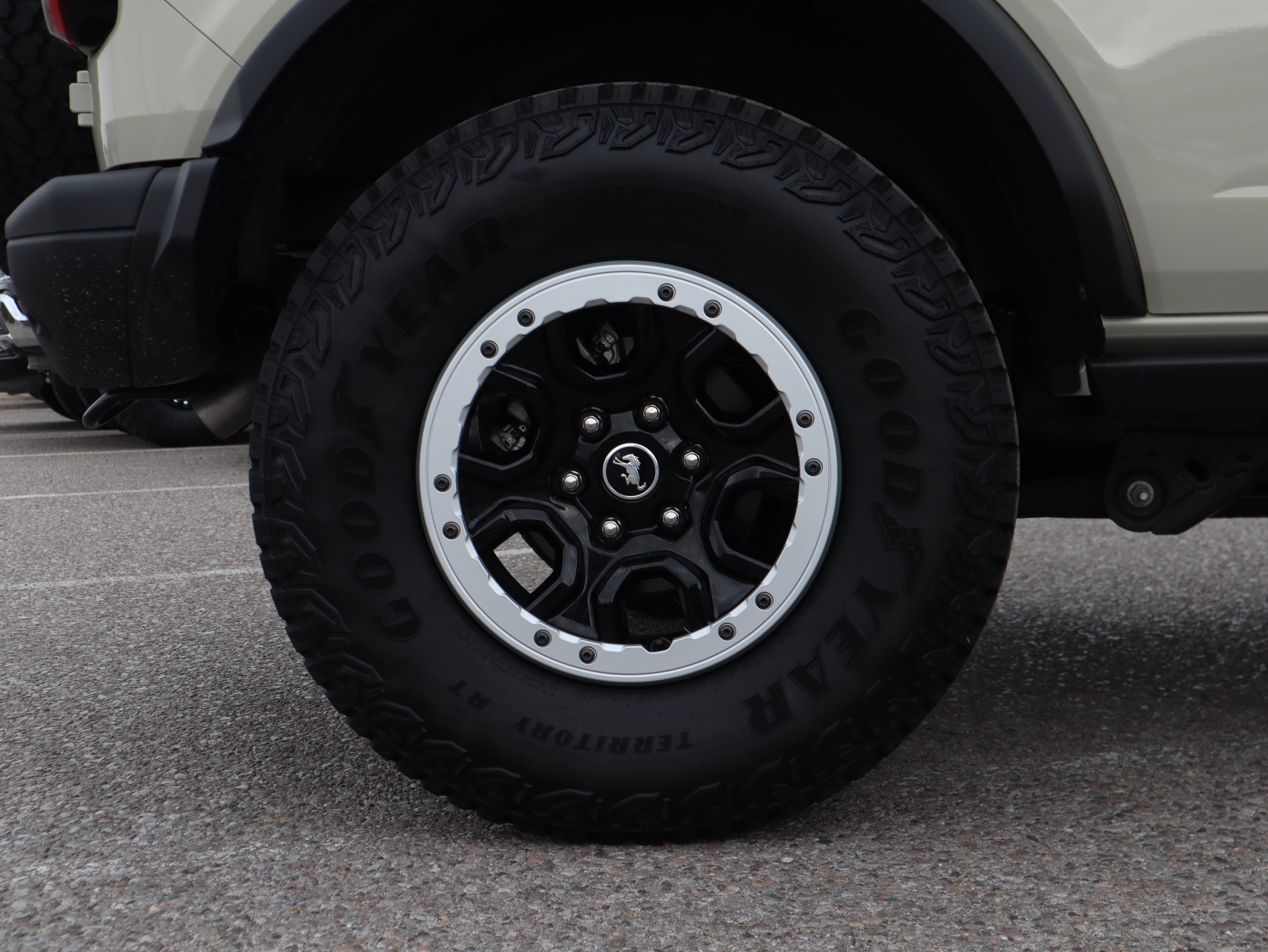 New 2026 Ford Bronco Badlands AWD/4WD image 12