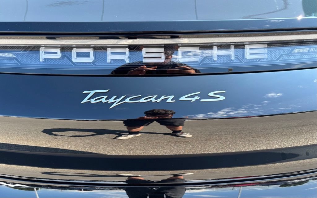 New 2026 Porsche Taycan 4S AWD/4WD image 11