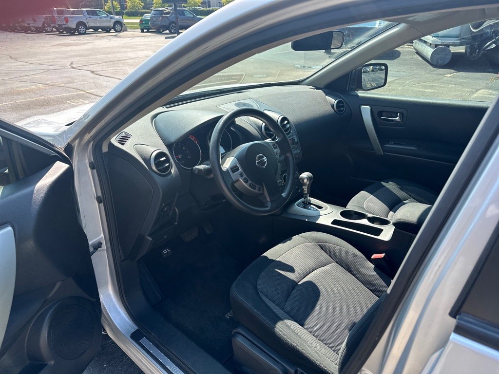 Used 2010 Nissan Rogue SL w/ Premium Pkg FWD image 10