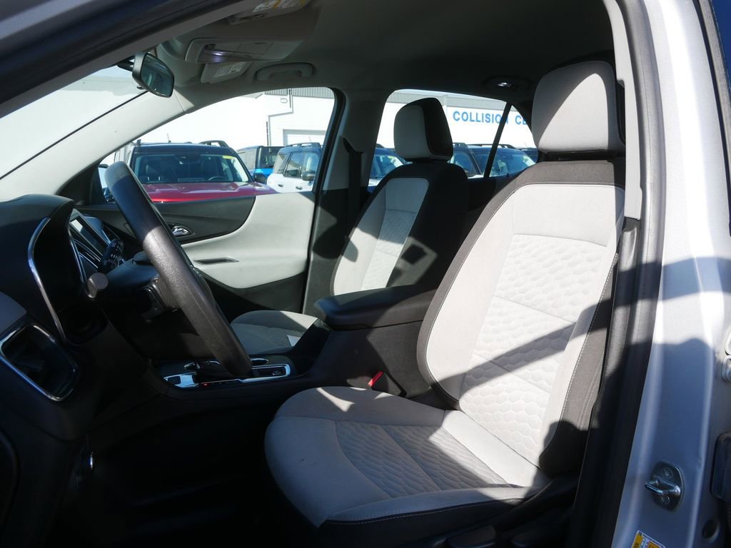 Used 2019 Chevrolet Equinox LS image 10