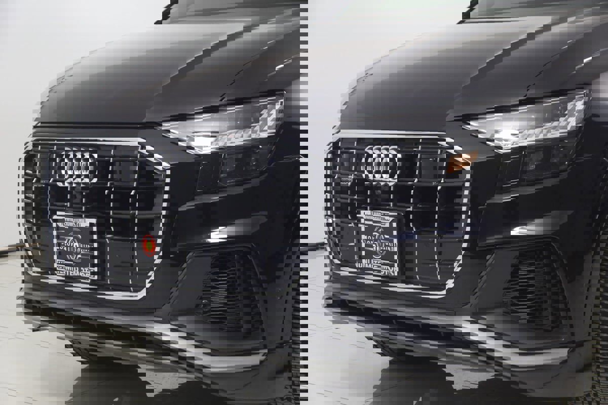 Used 2021 Audi Q8 Prestige w/ Prestige Package image 54