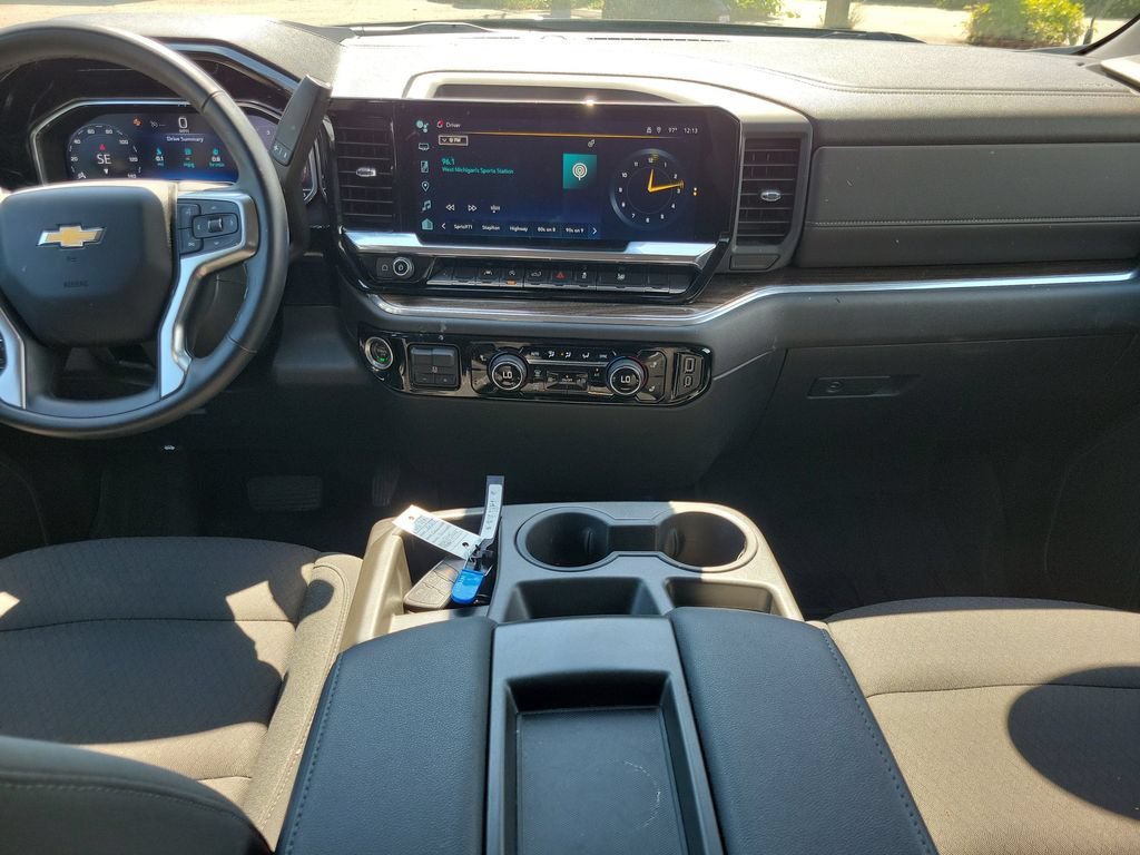 Certified 2023 Chevrolet Silverado 1500 LT AWD/4WD image 15