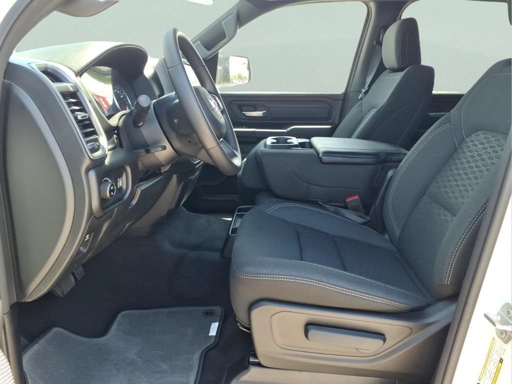 New 2026 RAM 1500 Express AWD/4WD image 10
