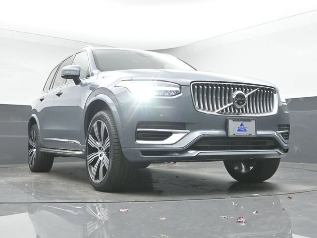 Used 2023 Volvo XC90 T8 Plus image 38