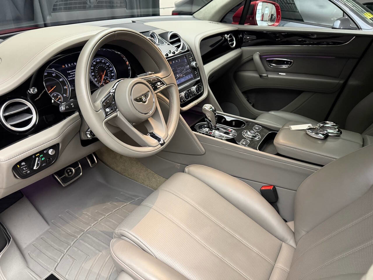 Used 2019 Bentley Bentayga image 12