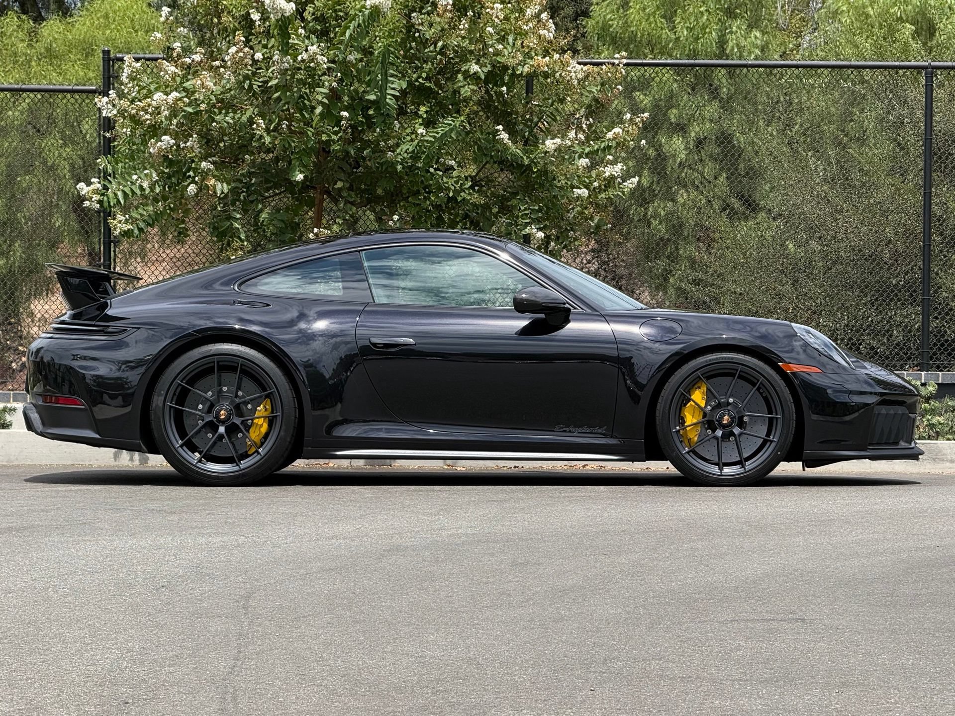 Used 2026 Porsche 911 Carrera 4 GTS AWD/4WD image 8