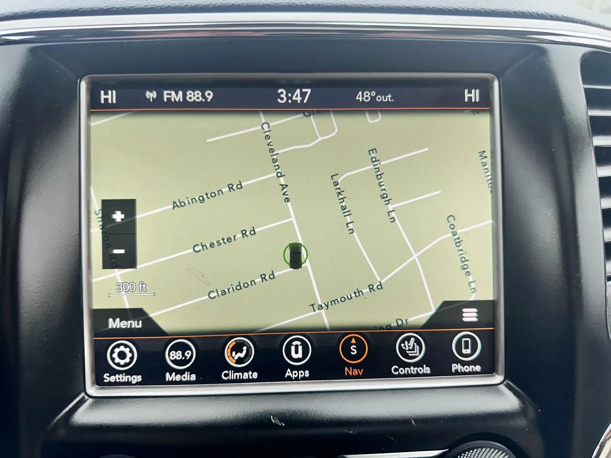 Used 2018 Jeep Grand Cherokee Limited image 10