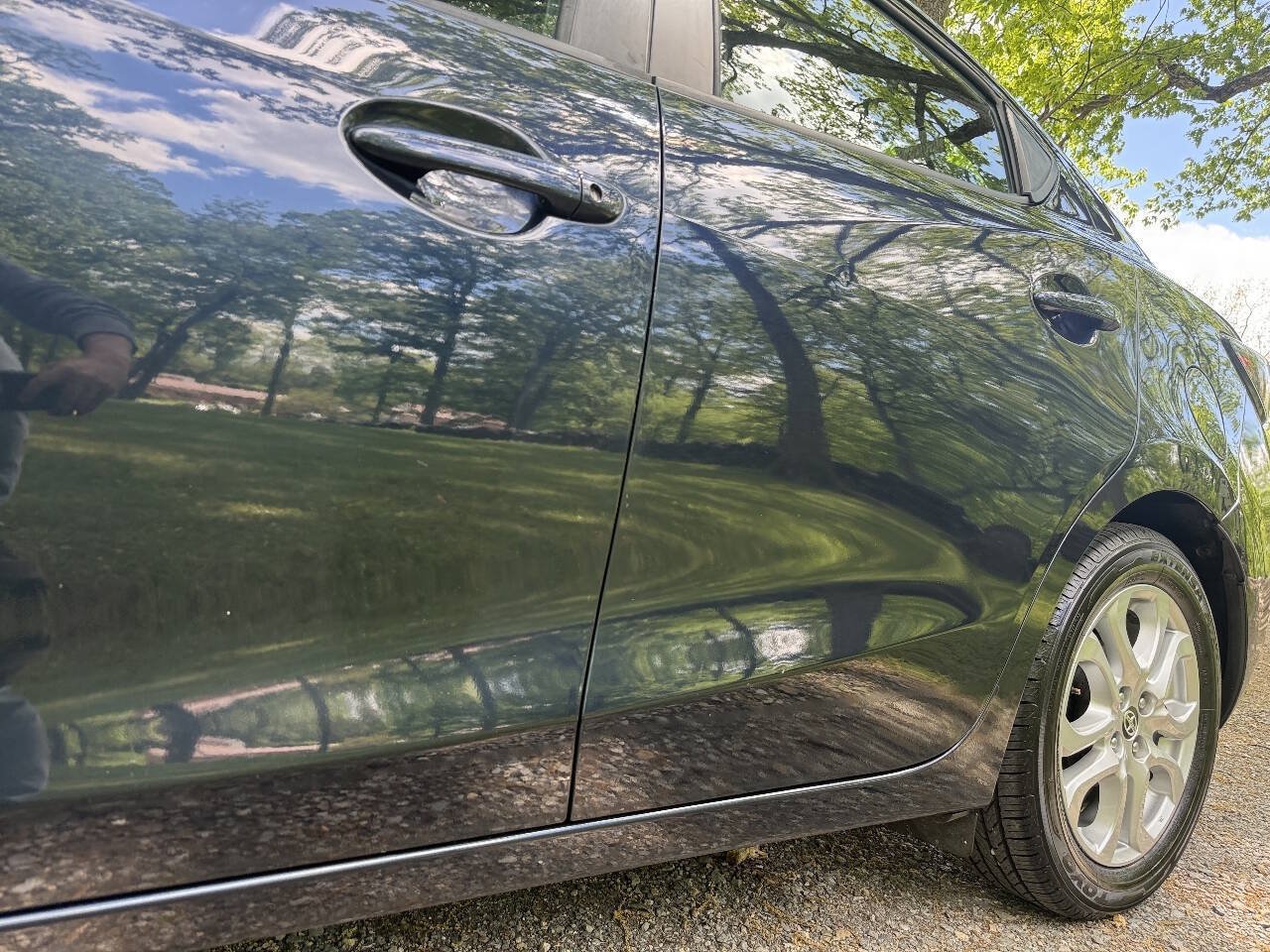 Used 2016 Scion iA FWD image 21