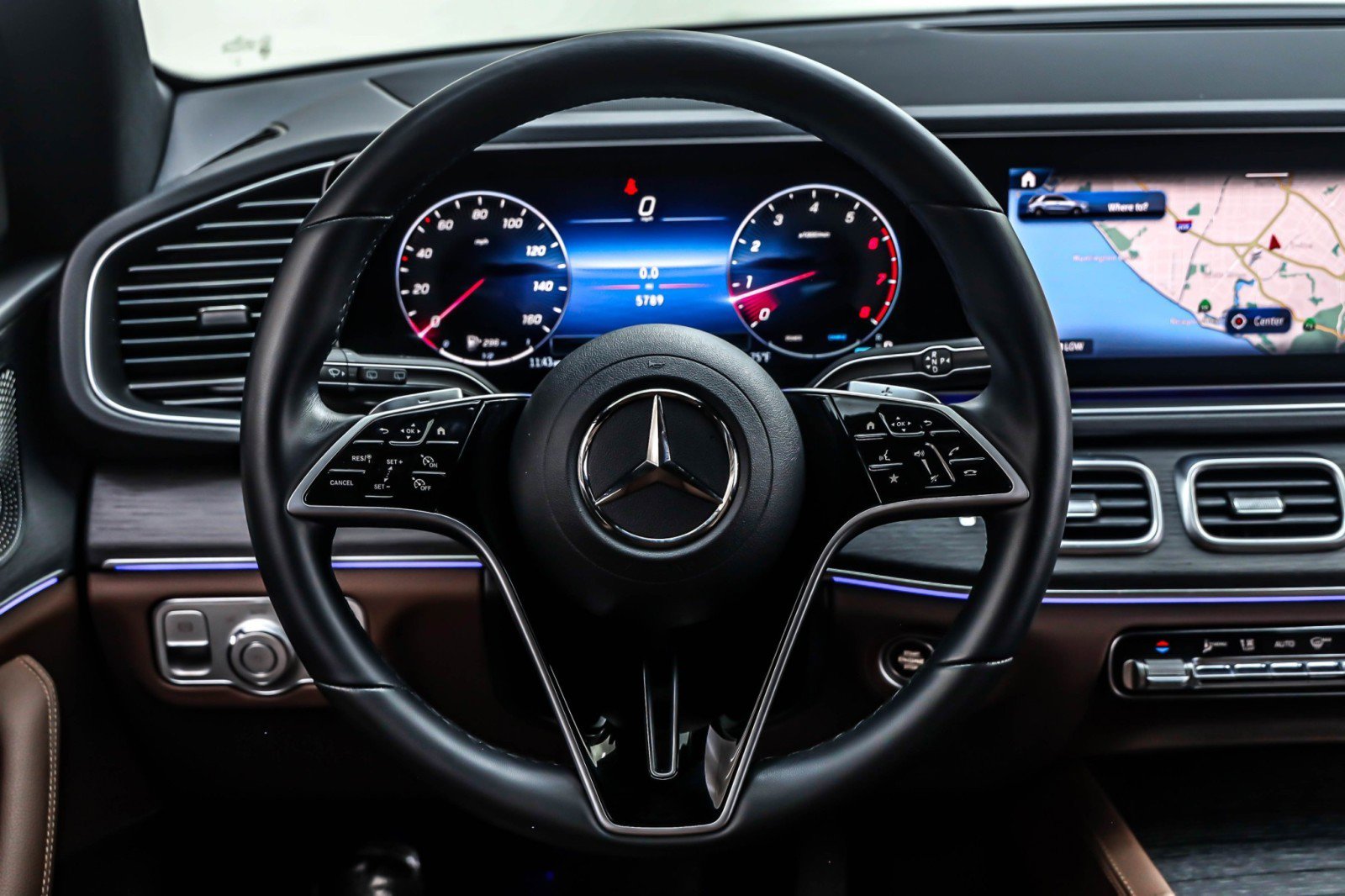 Certified 2025 Mercedes-Benz GLE 450 4MATIC image 19