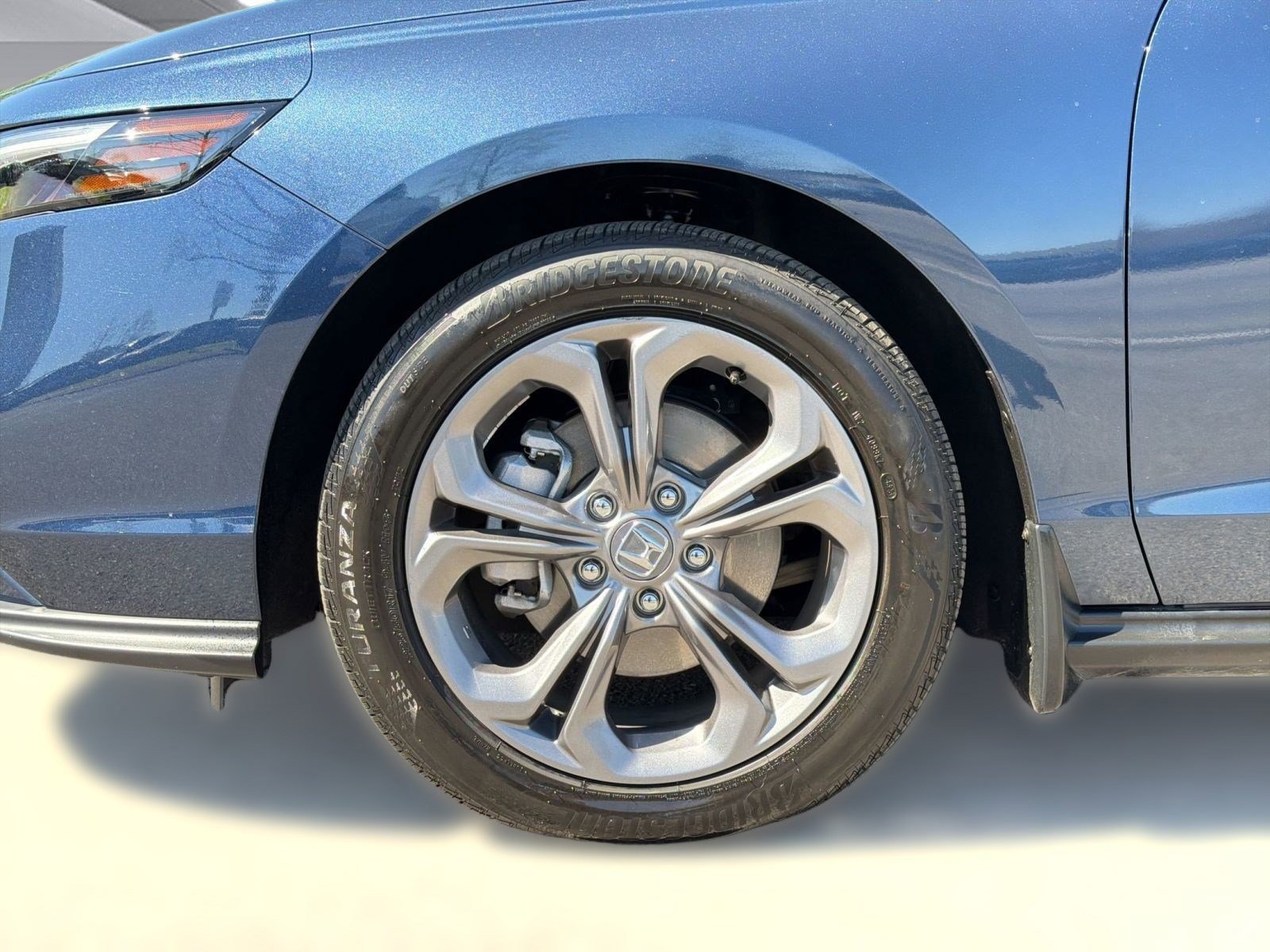 Used 2024 Honda Accord EX image 12