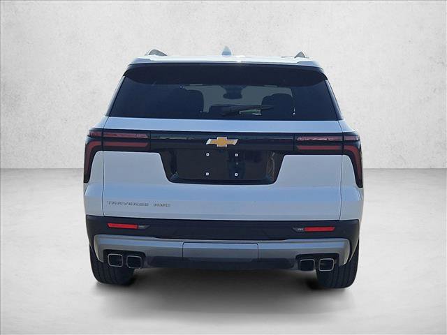 Used 2025 Chevrolet Traverse LT image 7