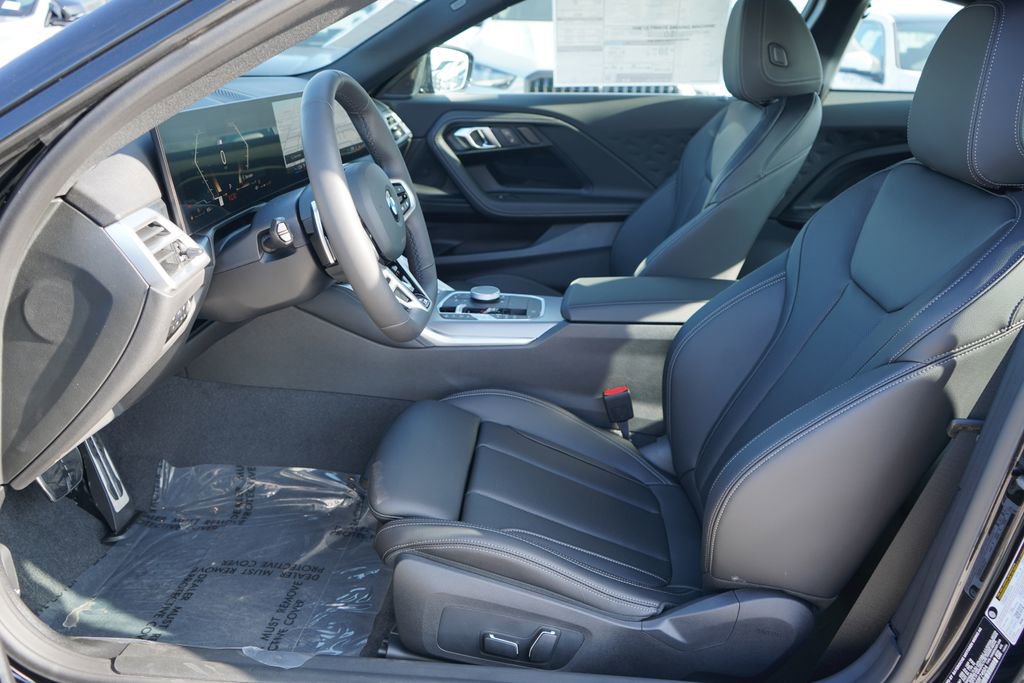 Used 2025 BMW 230i Coupe w/ M Sport Package RWD image 9