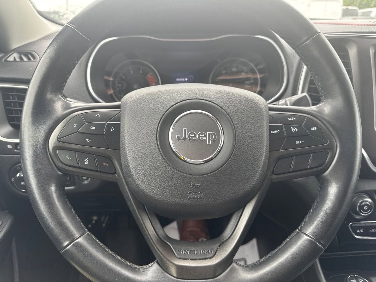 Used 2021 Jeep Cherokee Trailhawk w/ Sun, Sound & Nav Group AWD/4WD image 9
