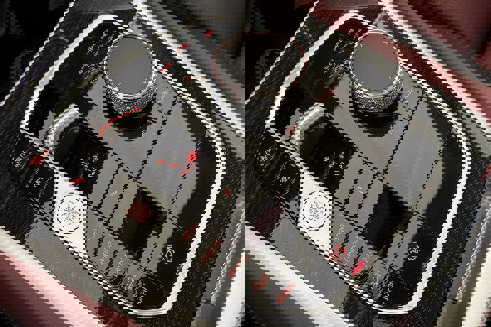 Used 2024 BMW X6 xDrive40i w/ Premium Package image 22