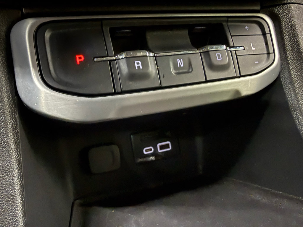 Certified 2023 GMC Acadia SLE w/ Driver Convenience Package FWD image 40