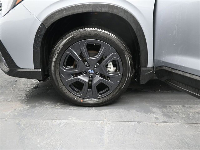 Used 2025 Subaru Ascent Bronze Edition image 12