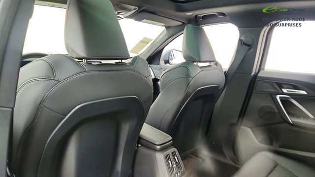 Used 2025 BMW X2 xDrive28i image 30