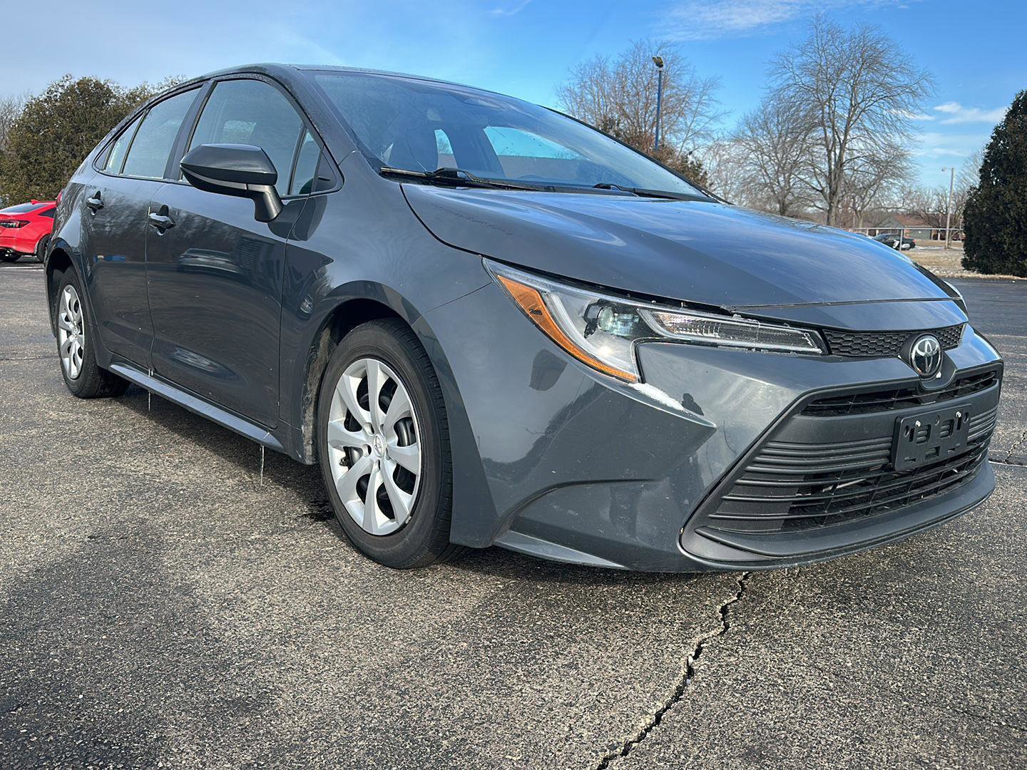 Used 2023 Toyota Corolla LE image 3
